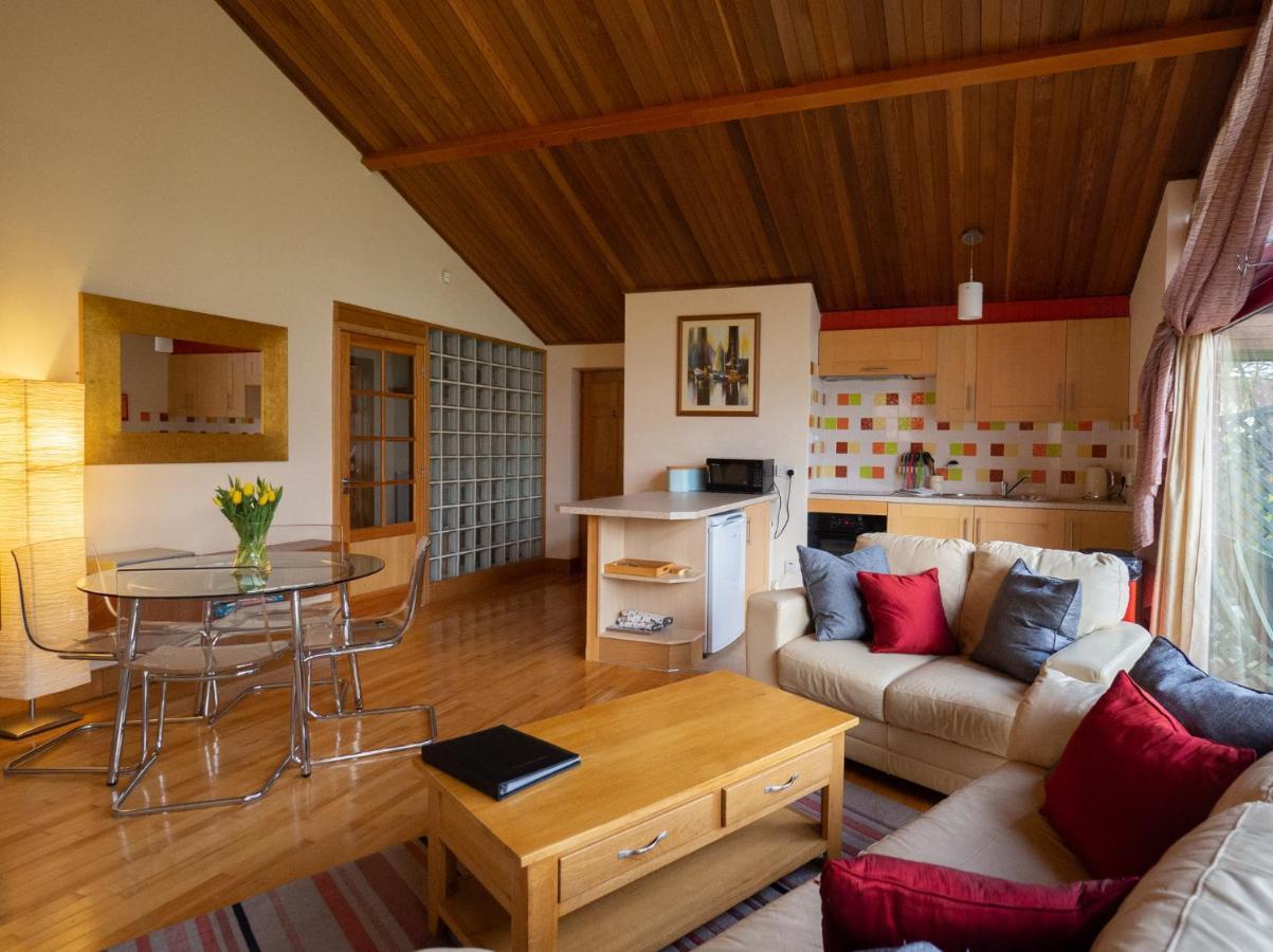 Surlingham Lodge Studio Large Family Cottage NWI Exterior foto